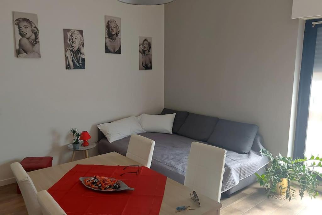 Residenza Dg Lägenhet Segrate Exteriör bild
